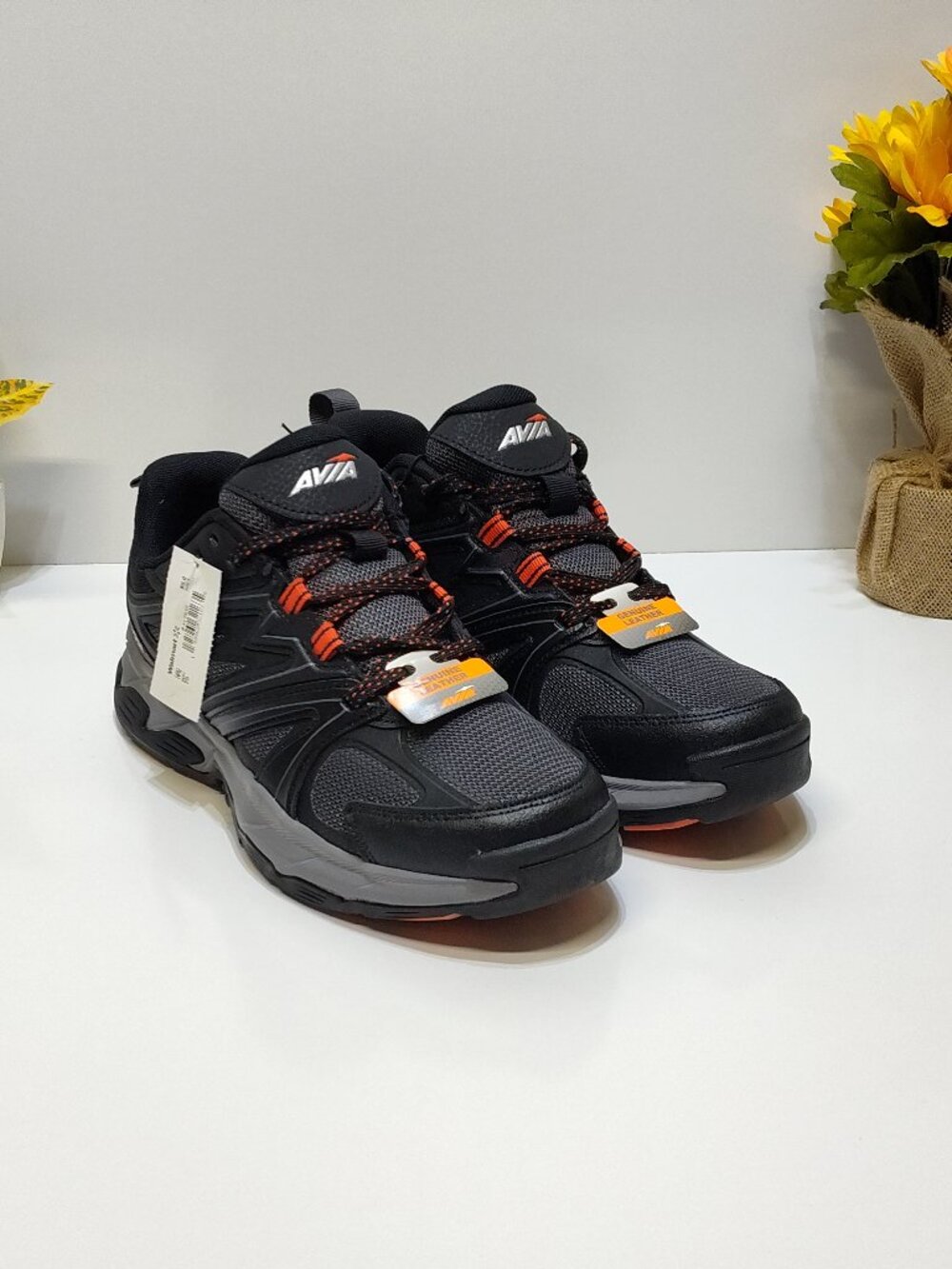 Avia Men's Talus Trail Running Sneakers Black Leather Mesh NWT Size 9